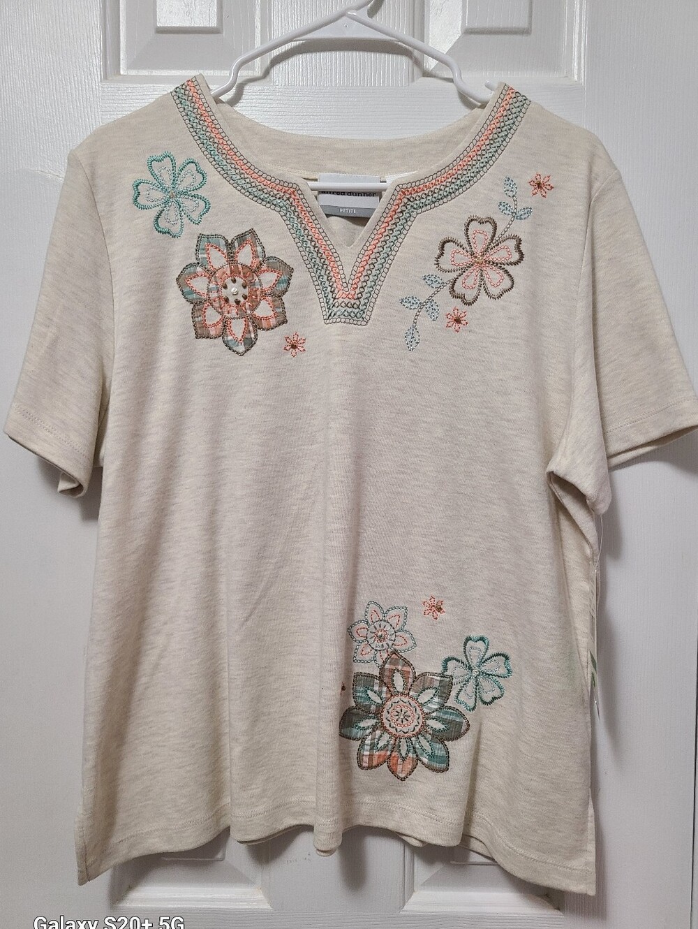 Alfred Dunner Treasure Cay Beige Notch Neck Short Sleeved Womens Petite L Top